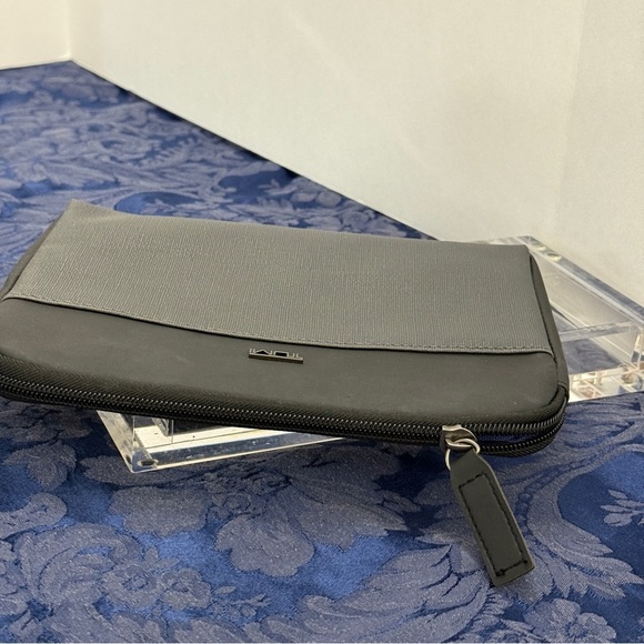 TUMI Travel Size Toiletry Zipper Pouch - Picture 3 of 6